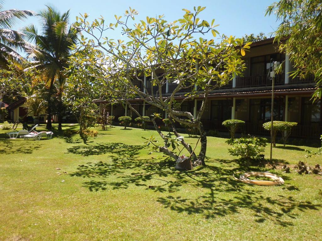 Paradise Beach Club Mirissa Exterior foto